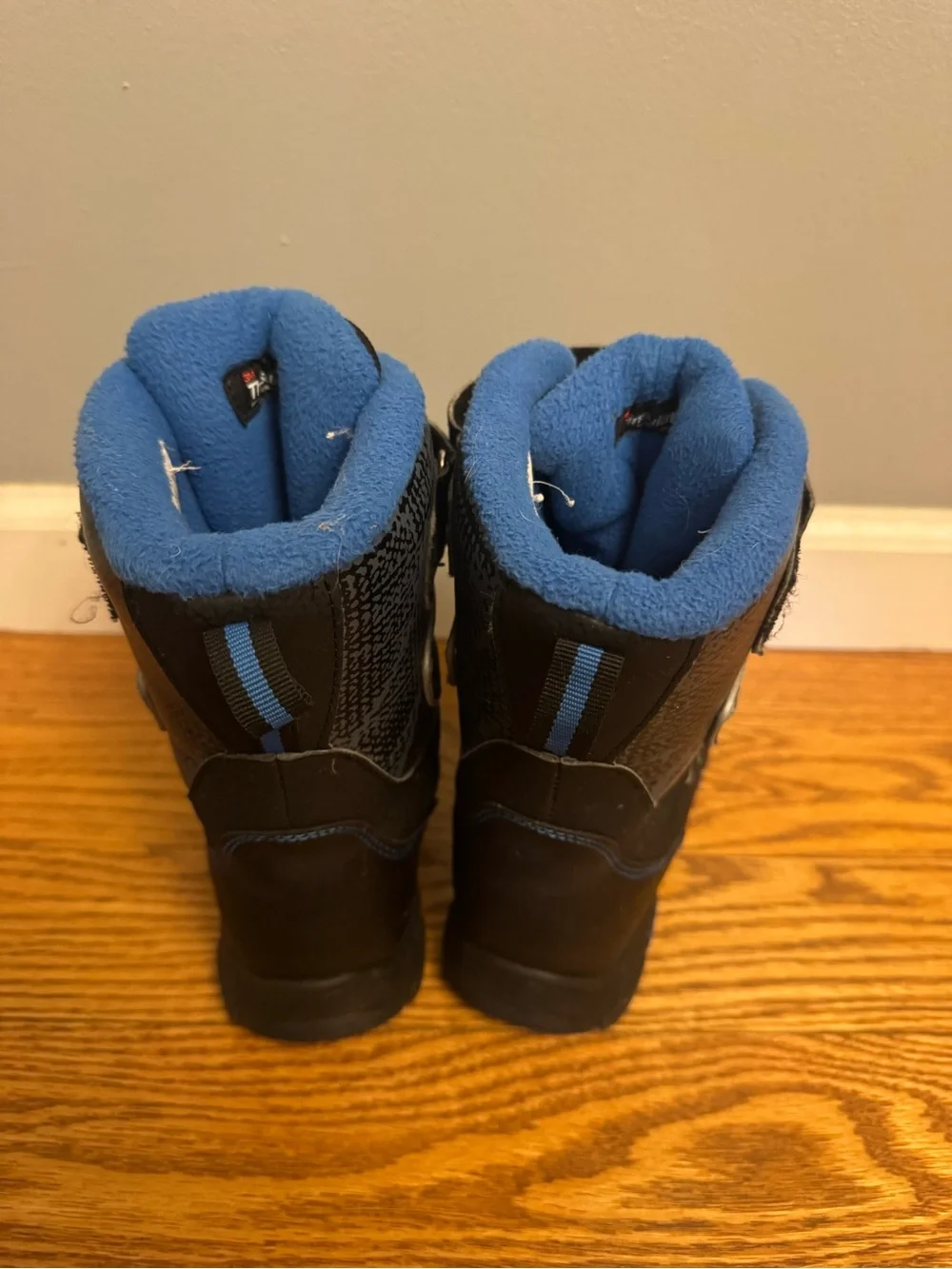 Youth/kids Quest snow boots